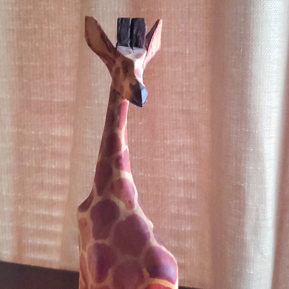 Vintage Hand Carved Wooden Giraffe Figurine 12" - Picture 2 of 5